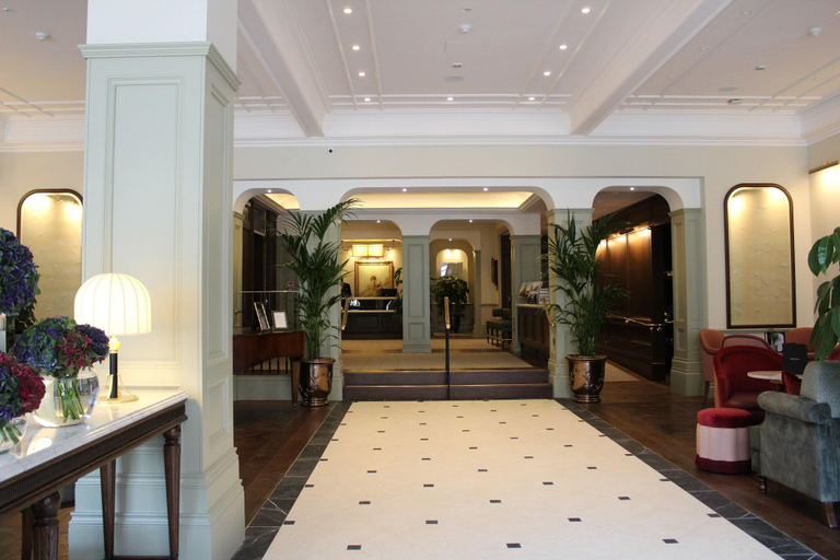 Public Area 4, The Metropole Hotel