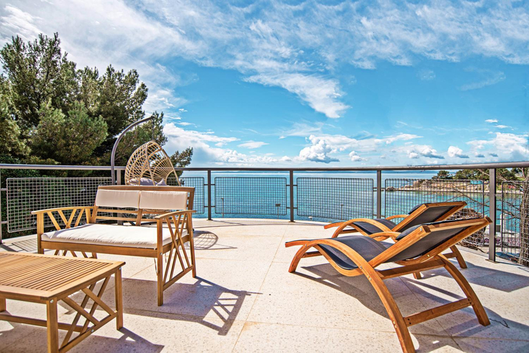 Others 5, Luxury Seaside House Noble- 5 star apartmant and rooms, Split