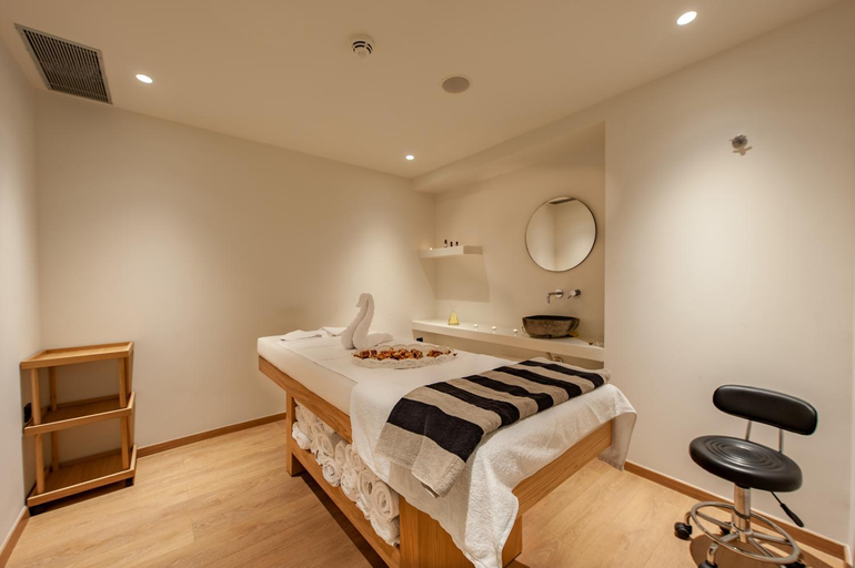 Bedroom 3, Amaronda Resort & Spa, Central Greece