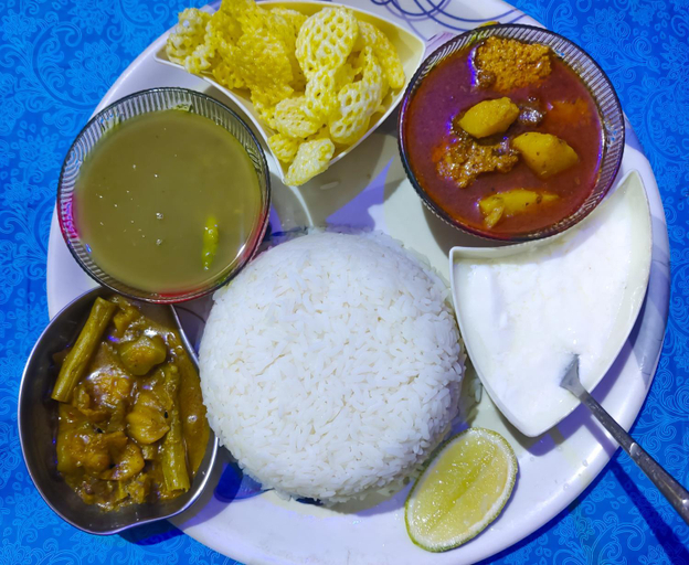 Food & Drinks 4, Risabya Guest House, Maldah