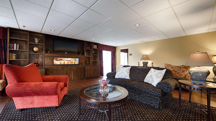 Public Area, Best Western Plus Parkway Hotel, Madison