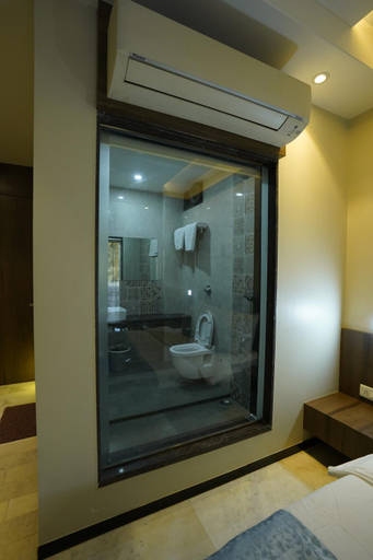 Others 5, Hotel Hrushikesh, Ahmadnagar