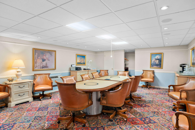 Food & Drinks, SureStay Plus by Best Western Brandywine Valley, New Castle