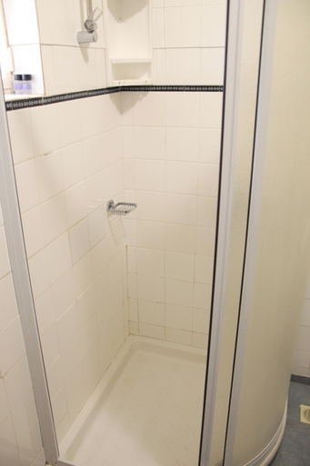 Bathroom 5, Hotel Alikopetra, Thessaly
