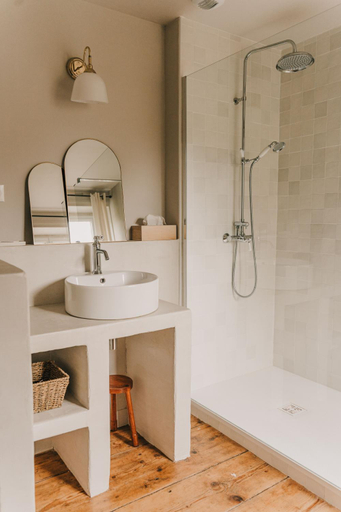 Bathroom 3, Maison d'hotes de charme avec piscine, La Lhuiseraie, Ain