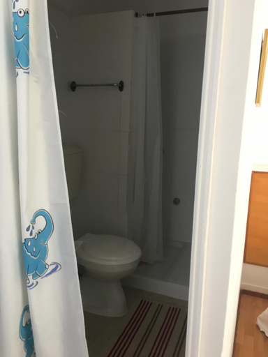 Bathroom 3, Residencia Whitelove, Lisbon