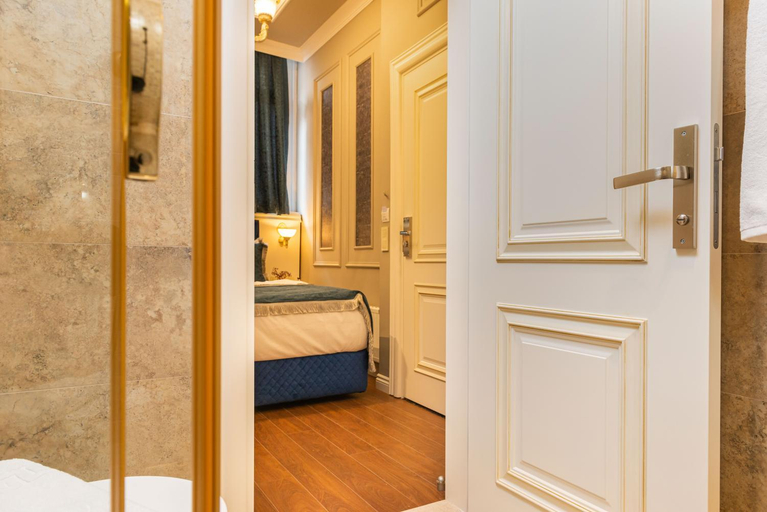 Bedroom 3, Begonville 2 Mansion Oldcity, Fatih