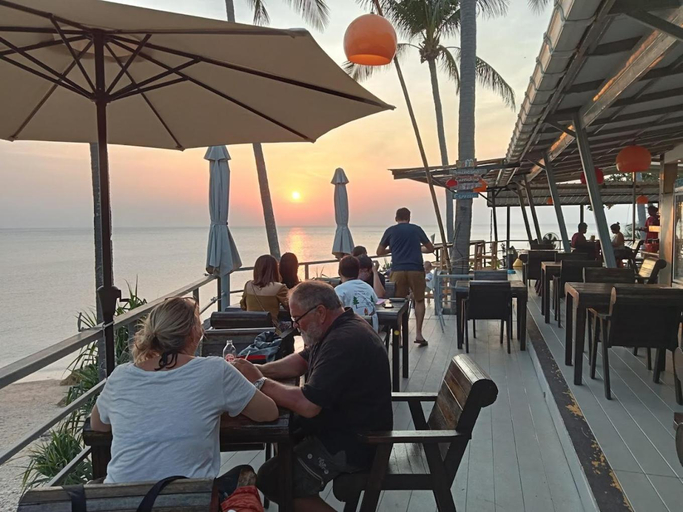 Food & Drinks, Casa Bellavista @ Coconut Bay Villas, Ko Lanta