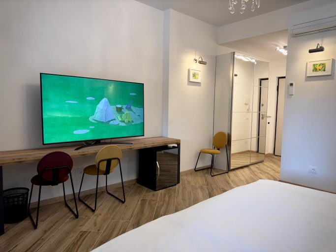 Others 4, Ancor Apartments, Verona