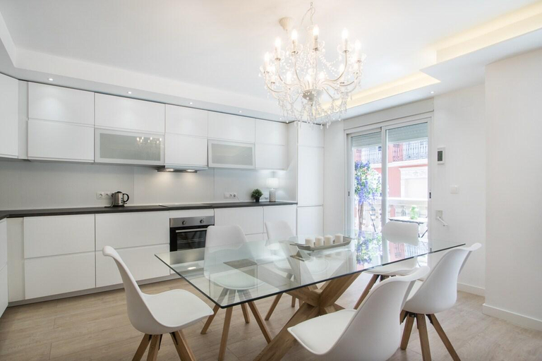 Others 3, Large 4BR with AC Steps to the Beach, Alicante