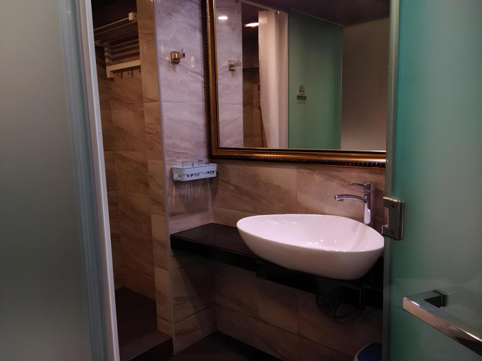 Bathroom 5, 77 Boutique Hotel, Kuala Lumpur