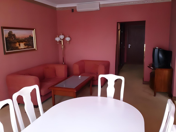 Bedroom 2, Navaria Nova, Pustomytivs'kyi
