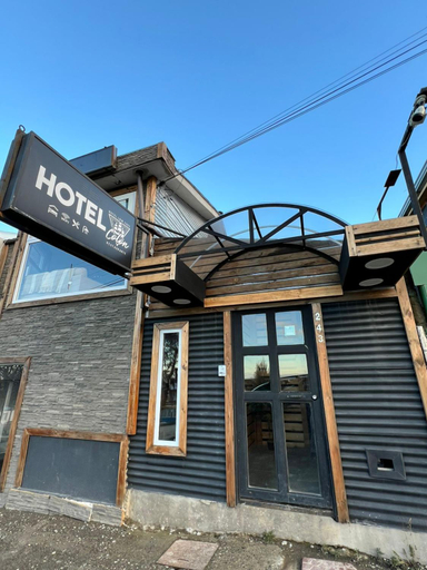 Others 3, Hotel Low Cost "Colon", Magallanes