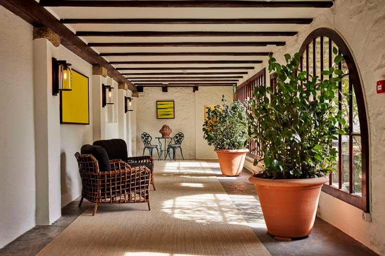 Public Area 3, Chateau Guetsch, Luzern