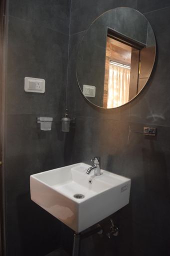 Bathroom 3, ESAKKI EMPIRE, Chennai