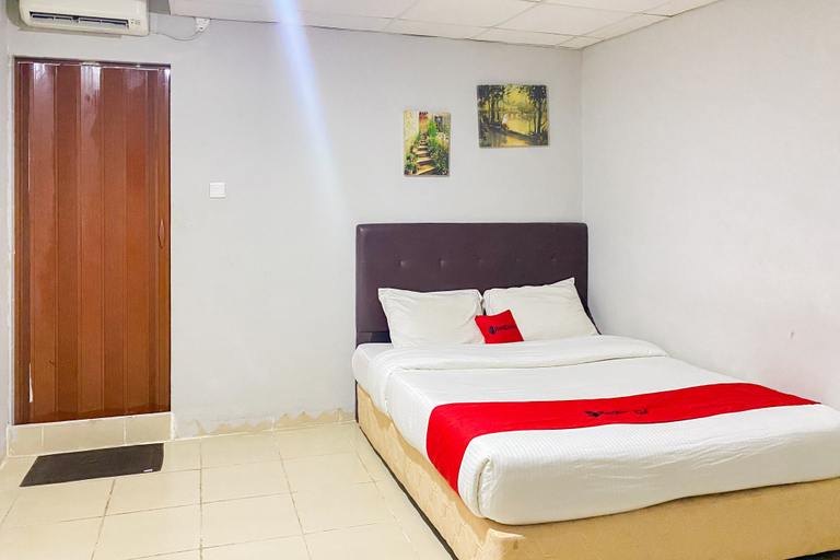 Bedroom 4, RedDoorz @ Madras Hotel Batam, Batam