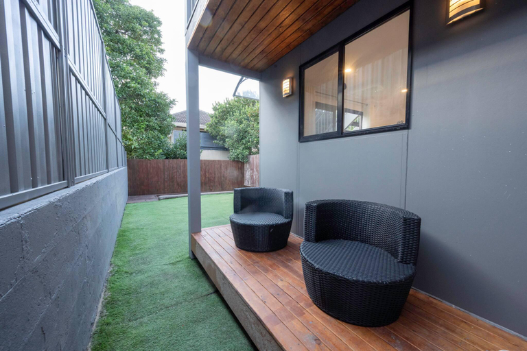 Others 5, Garden Apartment in the heart of Bondi, Sydney