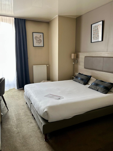 Bedroom 4, Le Challonge, Côtes-d'Armor