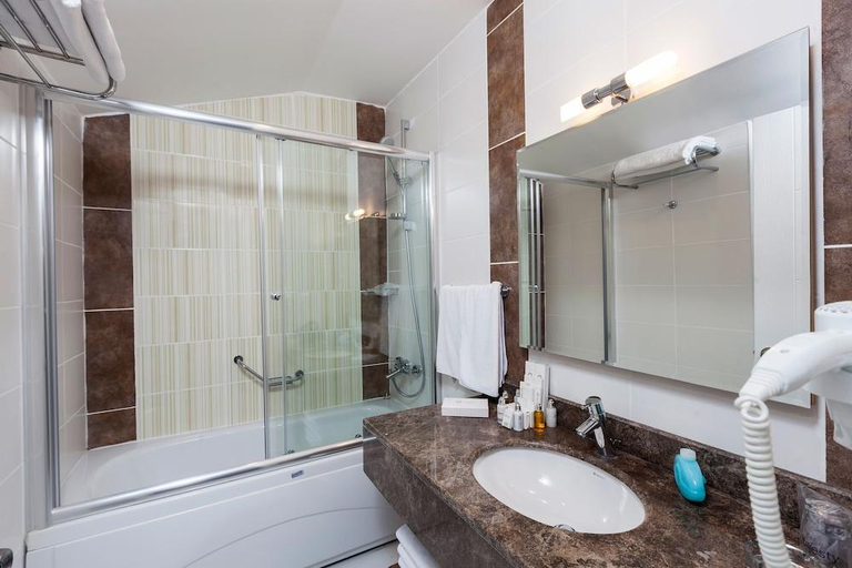 Bathroom 5, Club Tuana Fethiye - All Inclusive, Fethiye