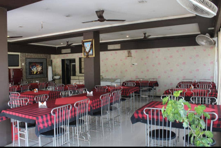 Others 5, Hotel vyankatesh, Washim