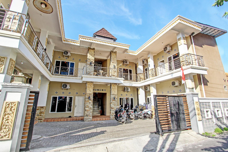 Others 4, OYO 91486 Kostel Velisia Syariah, Sleman