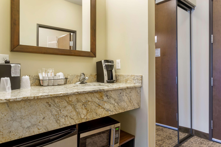 Bathroom 4, Best Western Plus Lacey Inn & Suites, Thurston