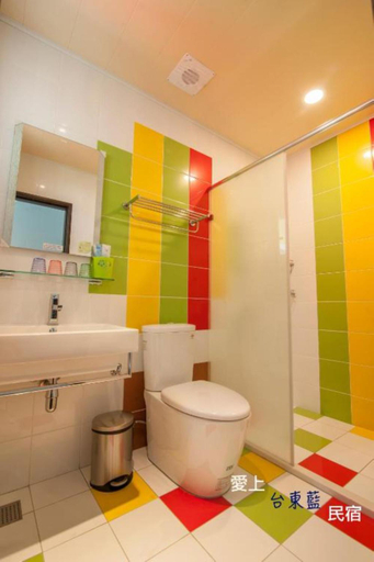 Bathroom 5, Taitung Blue Elevator B&B, Taitung