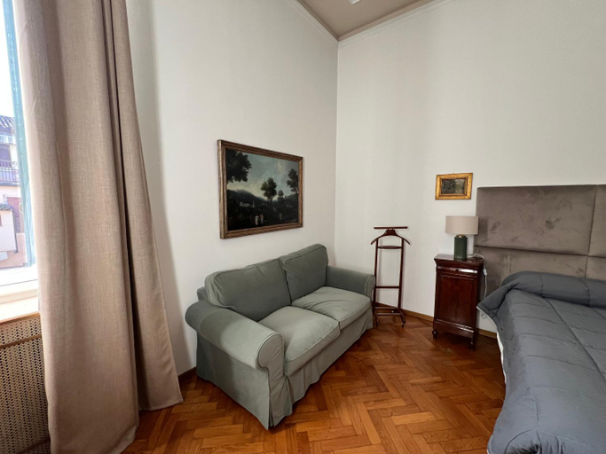 Others 5, Residenza Scaligera, Verona