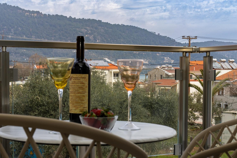 Others 4, Carpe Diem, East Macedonia and Thrace