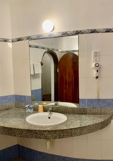 Bathroom 5, Lily Palm Resort., Kilifi North