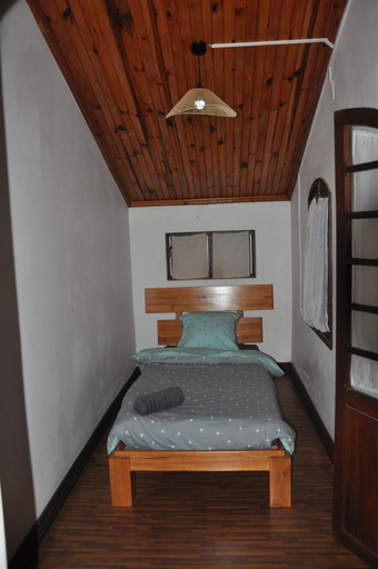 Bedroom 5, Valaguesthouse, Amoron'i mania
