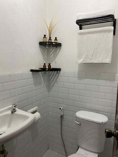 Bathroom 2, Tuyu Homestay, General Luna