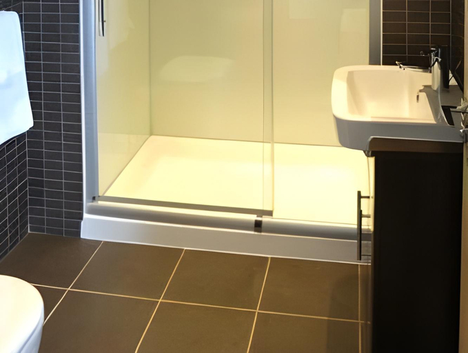 Bathroom 4, Haughton Hall, Shropshire