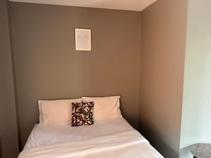 Bedroom 4, B and B Hotel, Muang Ranong