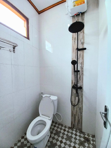 Bathroom 3, Homestay Jogja Prambanan By Simply Homy, Sleman