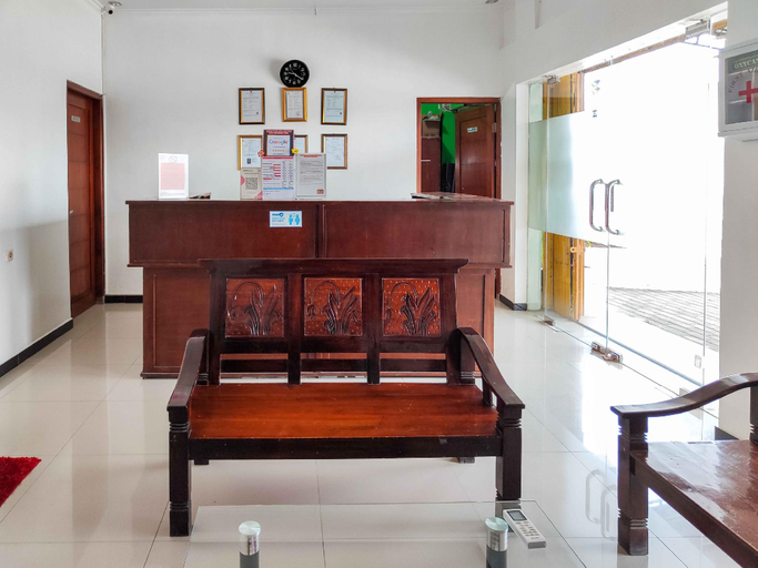 Public Area 3, RedDoorz near Prambanan Temple, Klaten