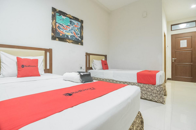 Bedroom 3, RedDoorz near Trans Studio Mall 3, Bandung