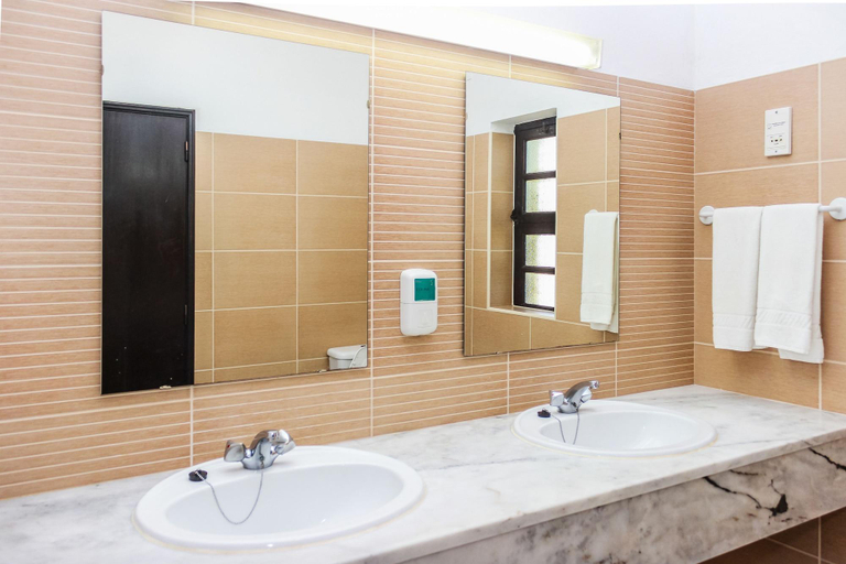 Bathroom 3, Colina Village, Lagoa