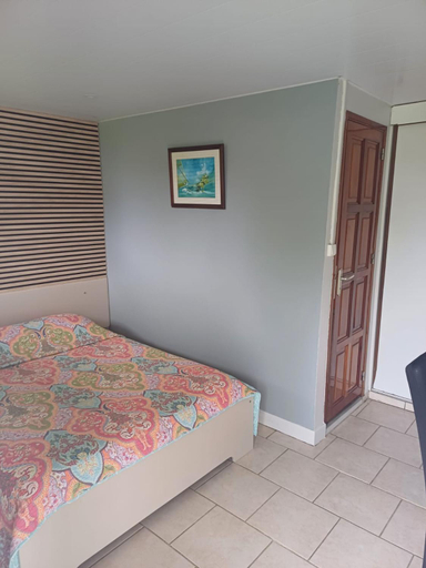 Bedroom 3, Airport Hotel, Ducos