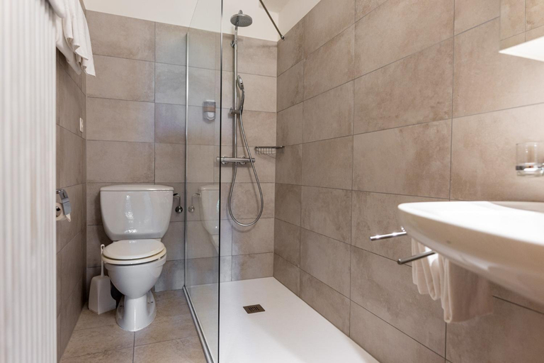 Bathroom 3, Easy Stay by Hotel La Perla, Locarno