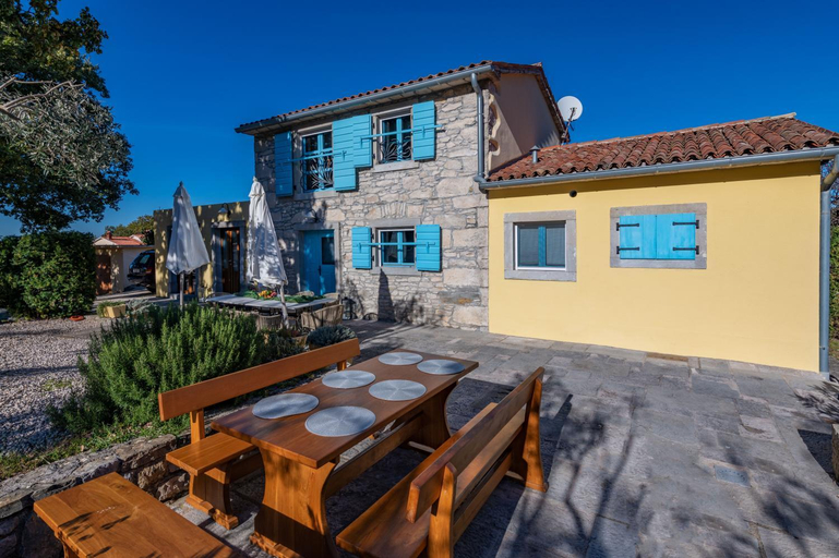 Exterior & Views, Villa Viktor, a wonderful rustic villa close to the beach, Labin