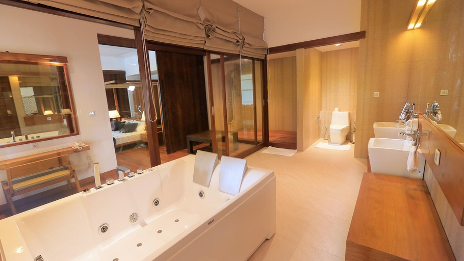 Bathroom 5, Pandanus Beach Resort & Spa, Bentota