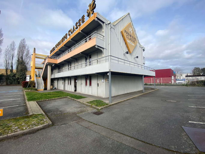 Exterior & Views 2, Premiere Classe Nantes Reze, Loire-Atlantique