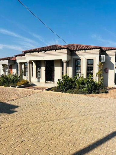 Exterior & Views 1, Mafikeng Boutique Lodge, Ngaka Modiri Molema