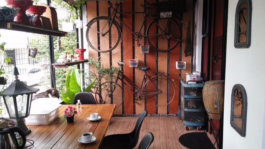 Others 5, Popcorn Ratchada House, Huai Kwang