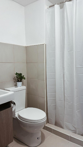 Bathroom, Suntrust 2-Bedroom Minimalist Condo in Baguio, Baguio City