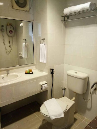 Bathroom, Hotel Seri Malaysia Kuantan, Kuantan