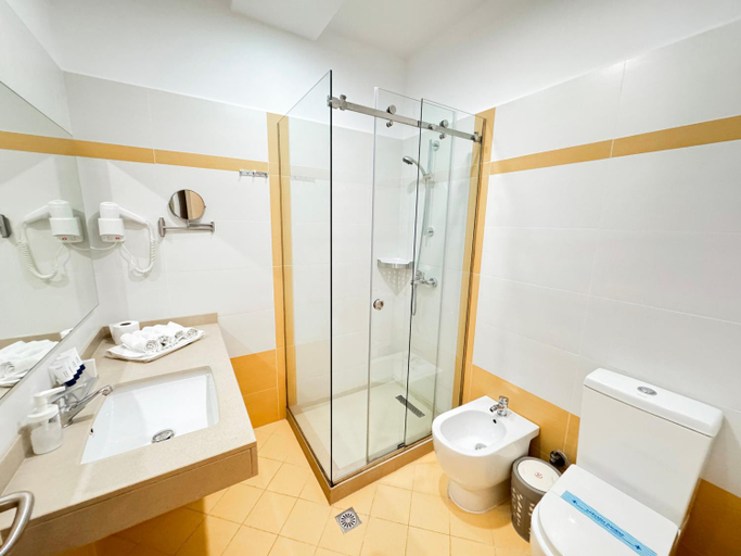 Bathroom 3, Bel Ami Suita Hotel, Vlorës
