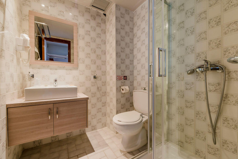 Bathroom 5, Olive Garden Hotel, South Aegean