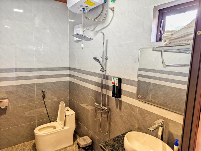 Bathroom 3, Ninh Binh Greenland Homestay, Hoa Lư
